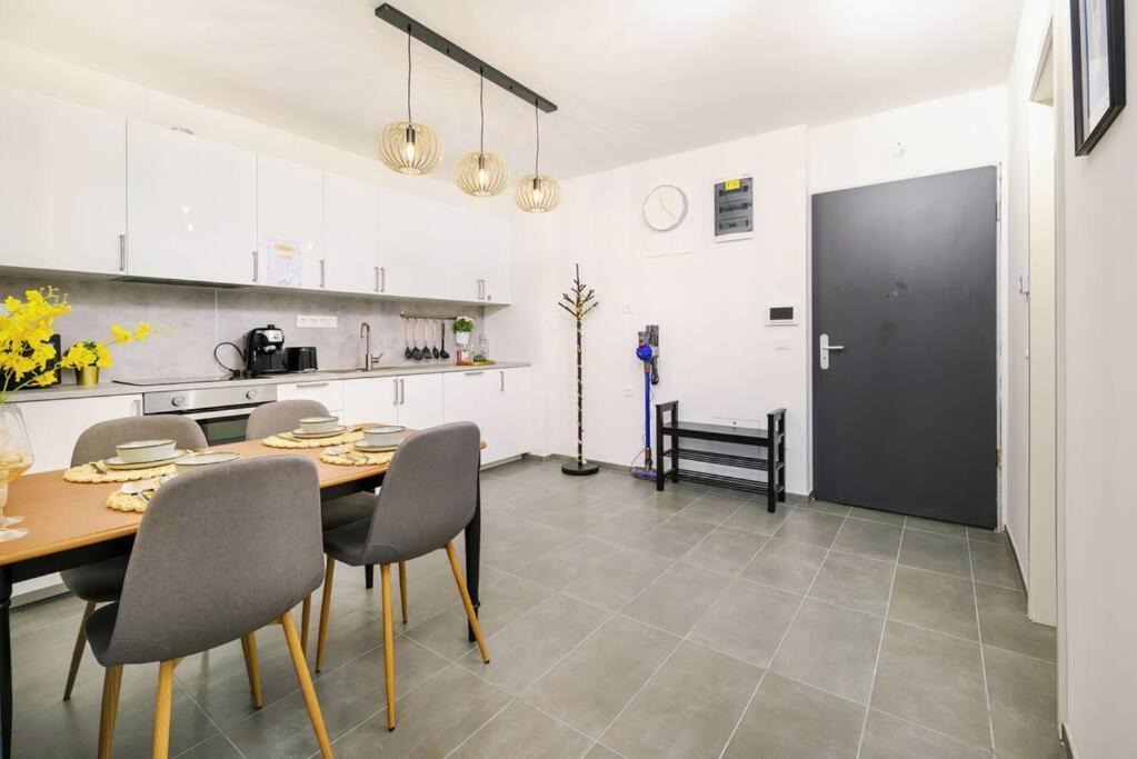 Erkel Fairy Home Budapest Ngoại thất bức ảnh